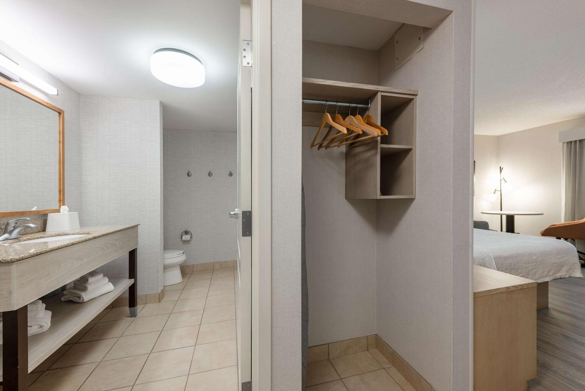 Hampton Inn & Suites By Hilton Moncton Eksteriør bilde
