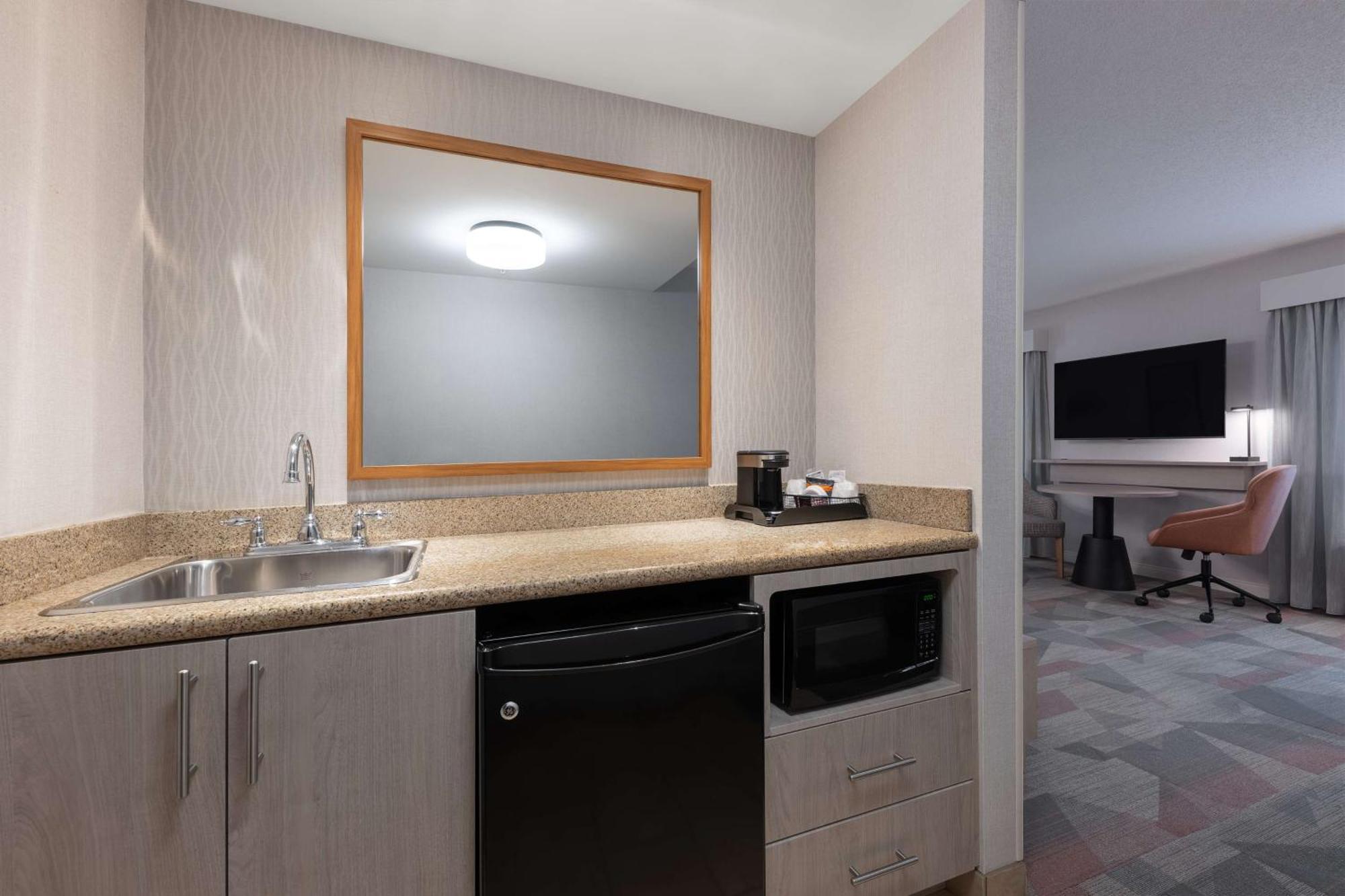 Hampton Inn & Suites By Hilton Moncton Eksteriør bilde