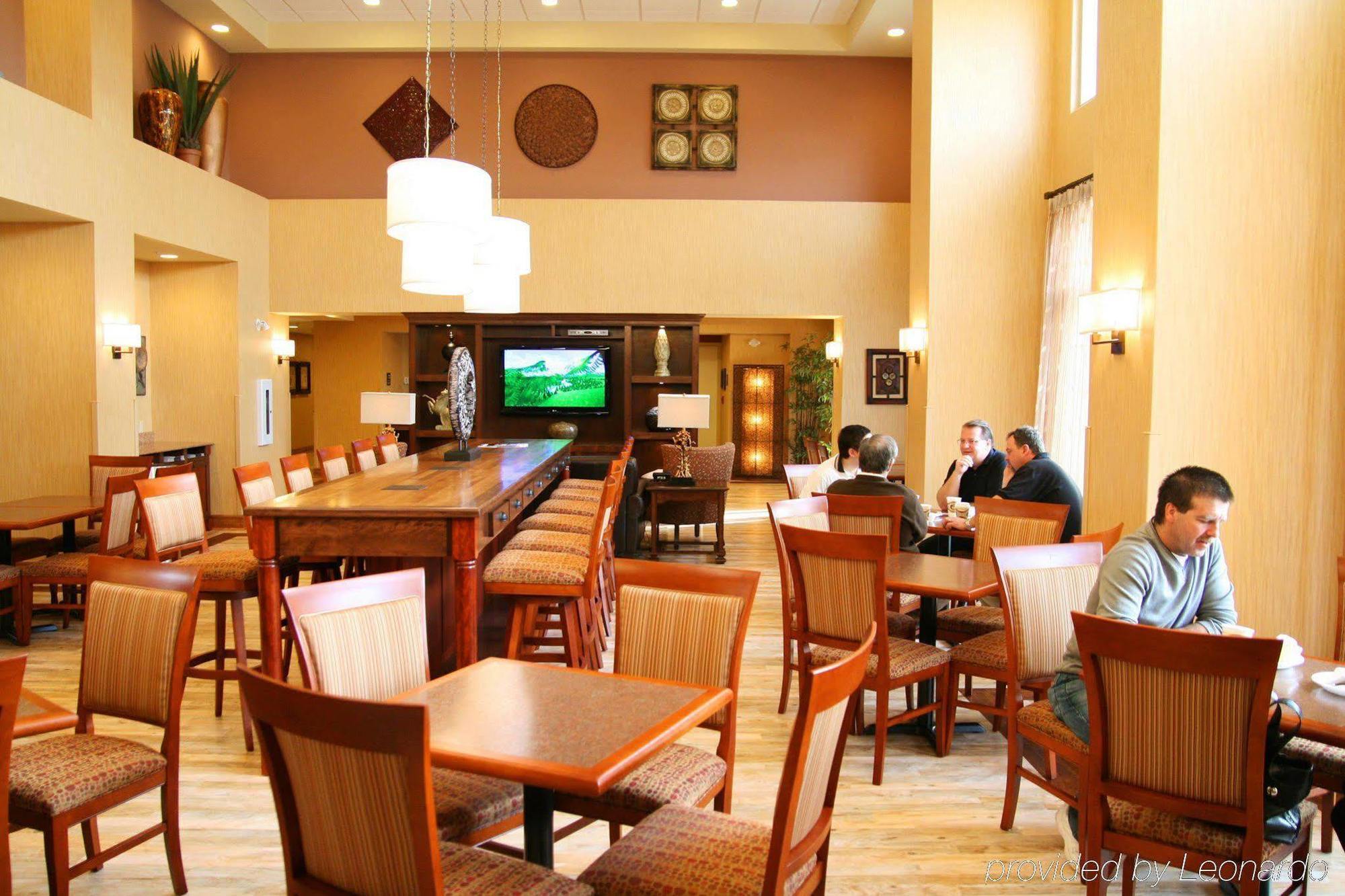 Hampton Inn & Suites By Hilton Moncton Restaurant bilde